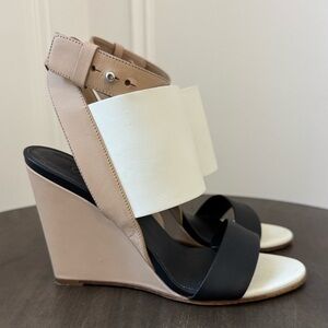 VINCE Kyra Wedge Sandal - Black/White/Natural - Size 7.5 - GUC+